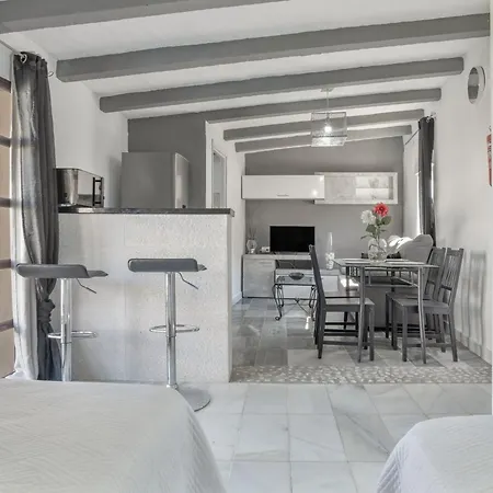 Gospodarstwo wiejskie Preciosa Casita Con Piscina Conil De La Frontera