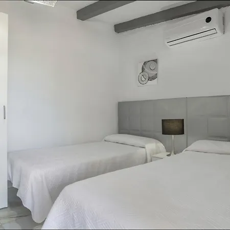 Hétvégi ház Preciosa Casita Con Piscina *